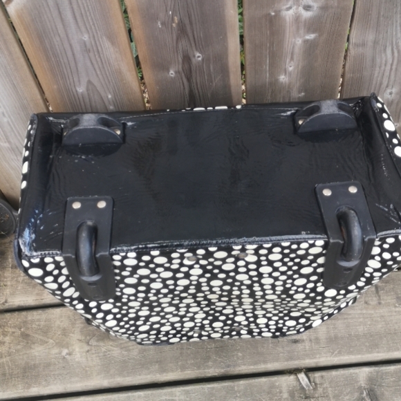 Handbag - Picture 2 of 2